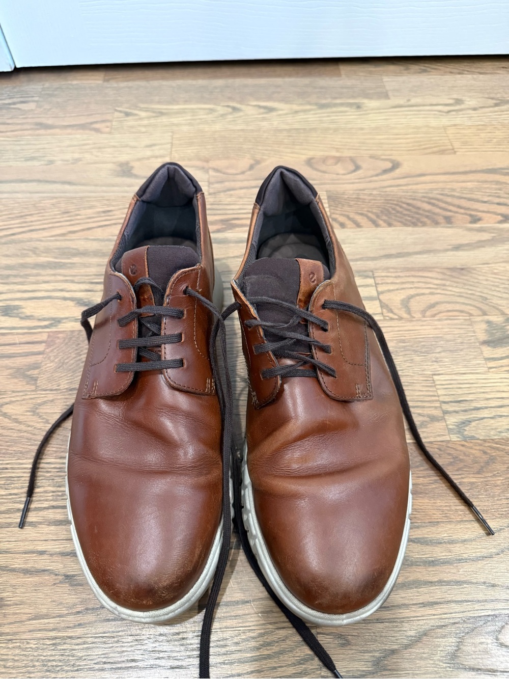 Ecco Sneakers